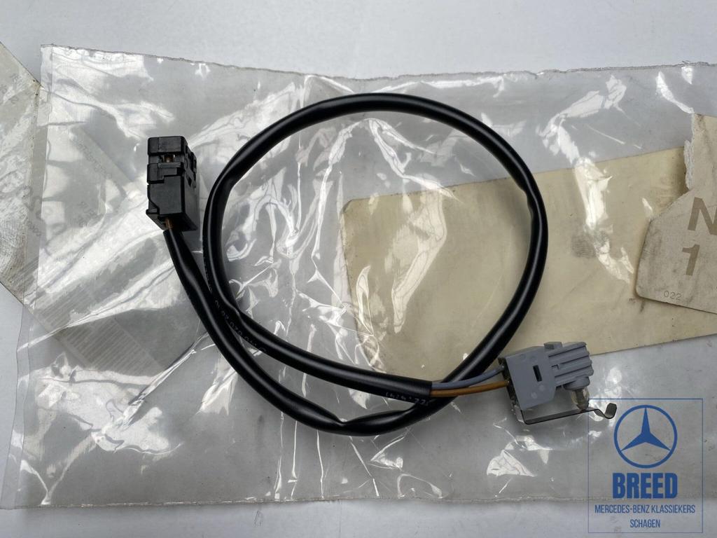 NOS schakelaar achterklepslot voor Mercedes-Benz W140, -, Nieuw, Ophalen of Verzenden, -