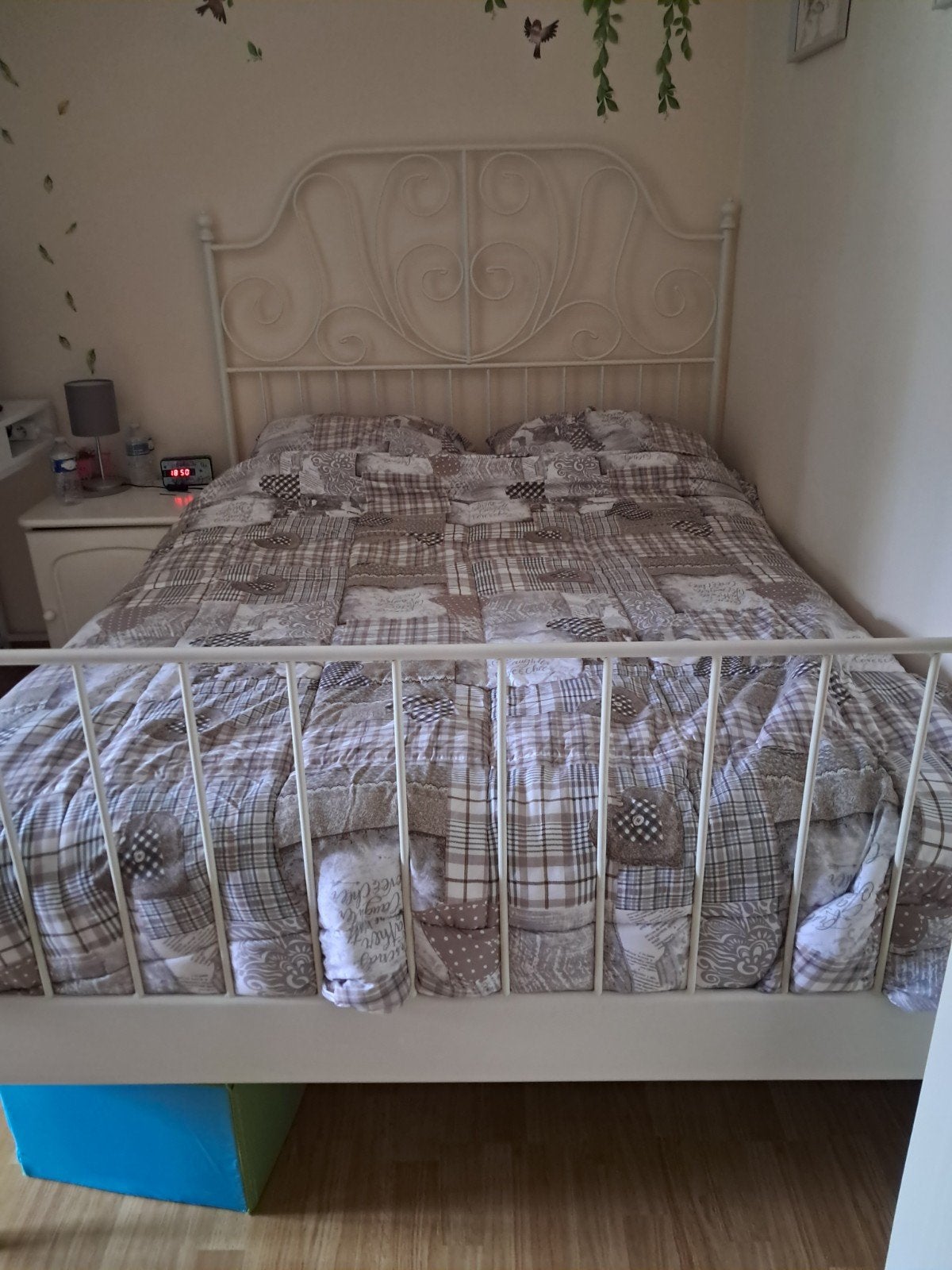 2 persoons bed 140 / 200 + lattenbodem, Huis en Inrichting, Slaapkamer | Bedden, Ophalen