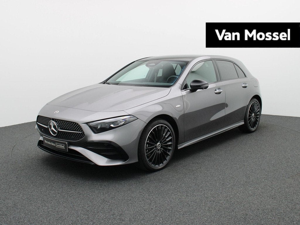 Mercedes-Benz A-Klasse 250 e AMG Line + PREMIUM PLUS + PANO, Autos, 16 kWh, Noir, 5 places, 1600 kg