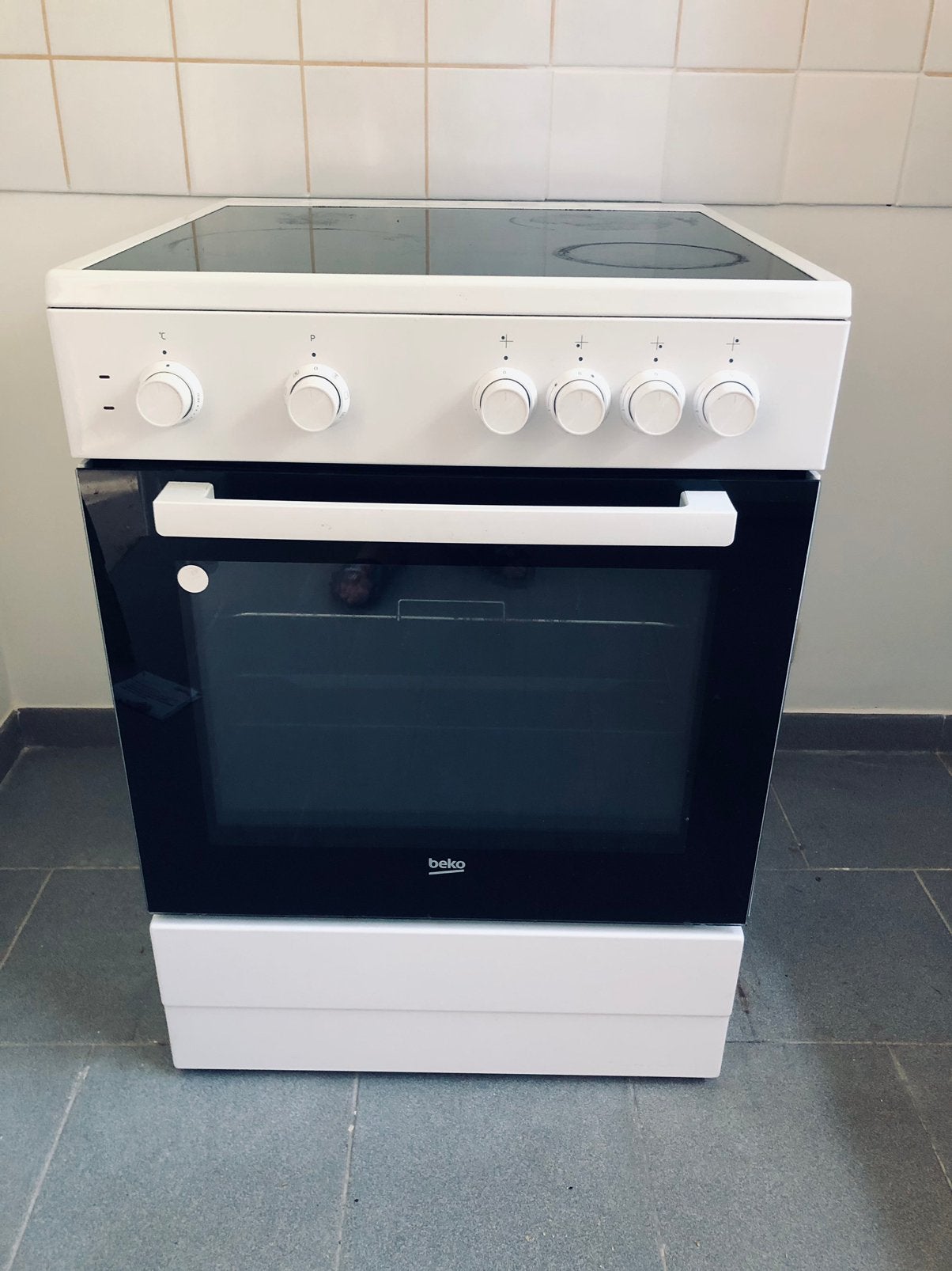 Cuisinière électrique 4 foyers avec four multifonctions, Electroménager, Air chaud, 4 zones de cuisson, Comme neuf, Enlèvement