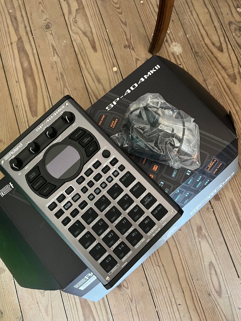 Roland SP404 MK2, Muziek en Instrumenten, Ophalen, Zo goed als nieuw