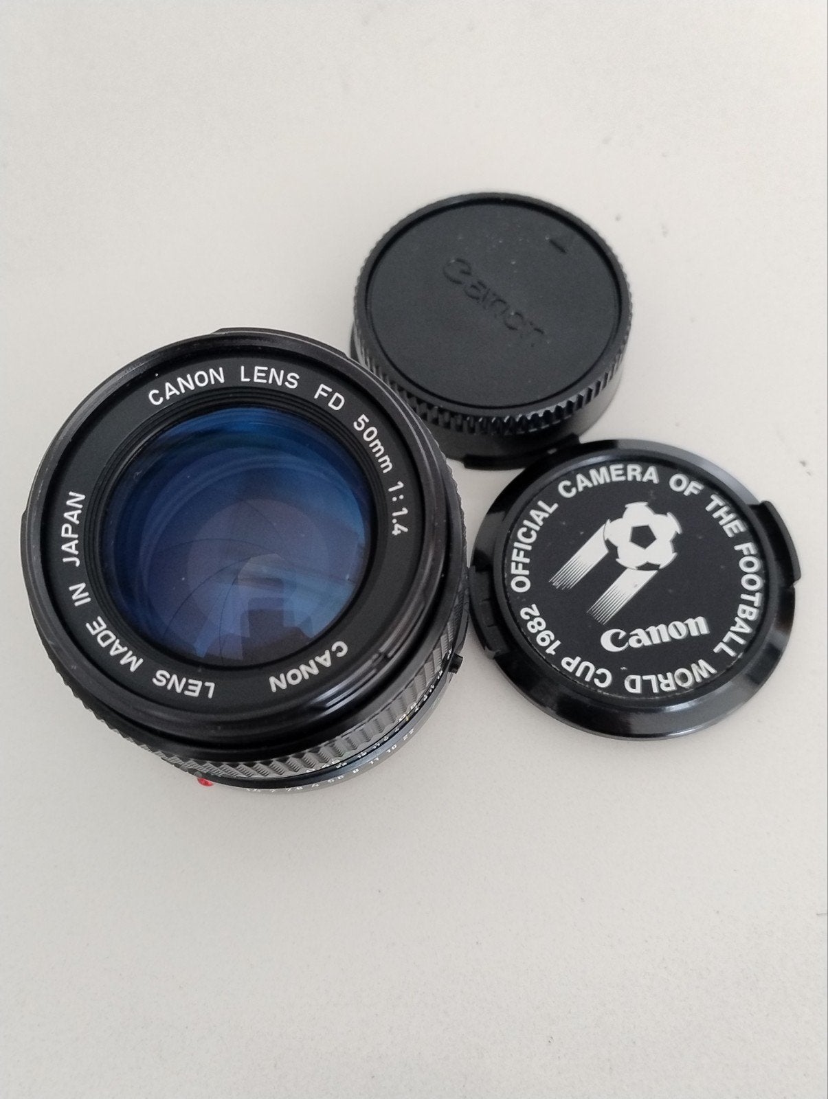 Objectif Canon FD 50 mm 1:1.4 avec bouchon d'objectif avant/, TV, Hi-fi & Vidéo, Canon FD, Comme neuf, Bouchons d'objectif, Canon