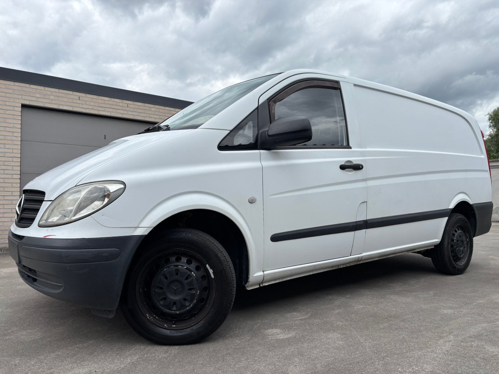 Mercedes Vito - 2.2 Diesel - 225 000 Km - Gekeurd, Auto's, Voorwielaandrijving, 4 deurs, Stof, Zwart