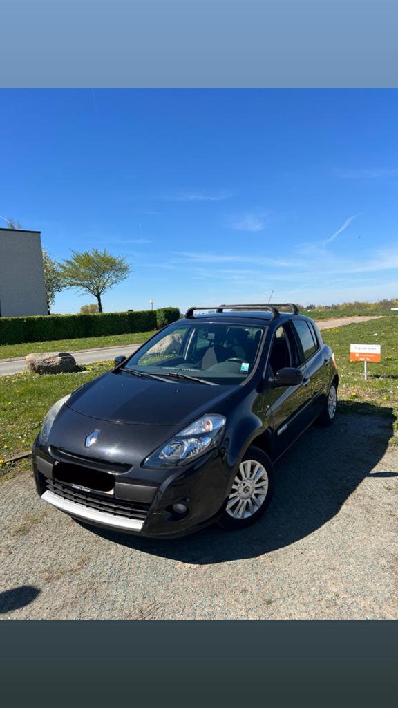 Clio 3, Autos, Peugeot, Particulier, Essence, 5 portes, Boîte manuelle, Enlèvement