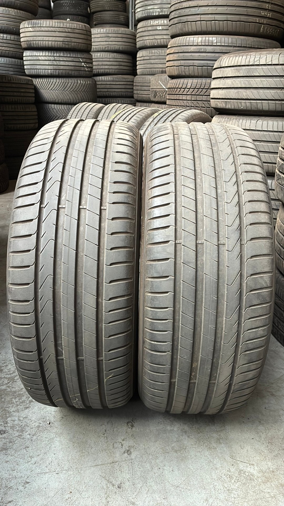 2355519 235/55/19 235/55R19 zomerbanden merk Pirelli, Ophalen