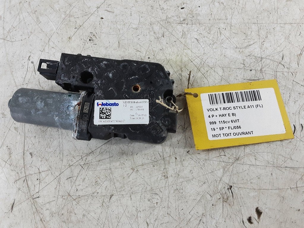 TOIT OUVRANT MOTEUR Volkswagen T-Roc I (AG3G5877795RO00), Volkswagen, Volkswagen AG, Utilisé, Kundenbetreuung@volkswagen.de