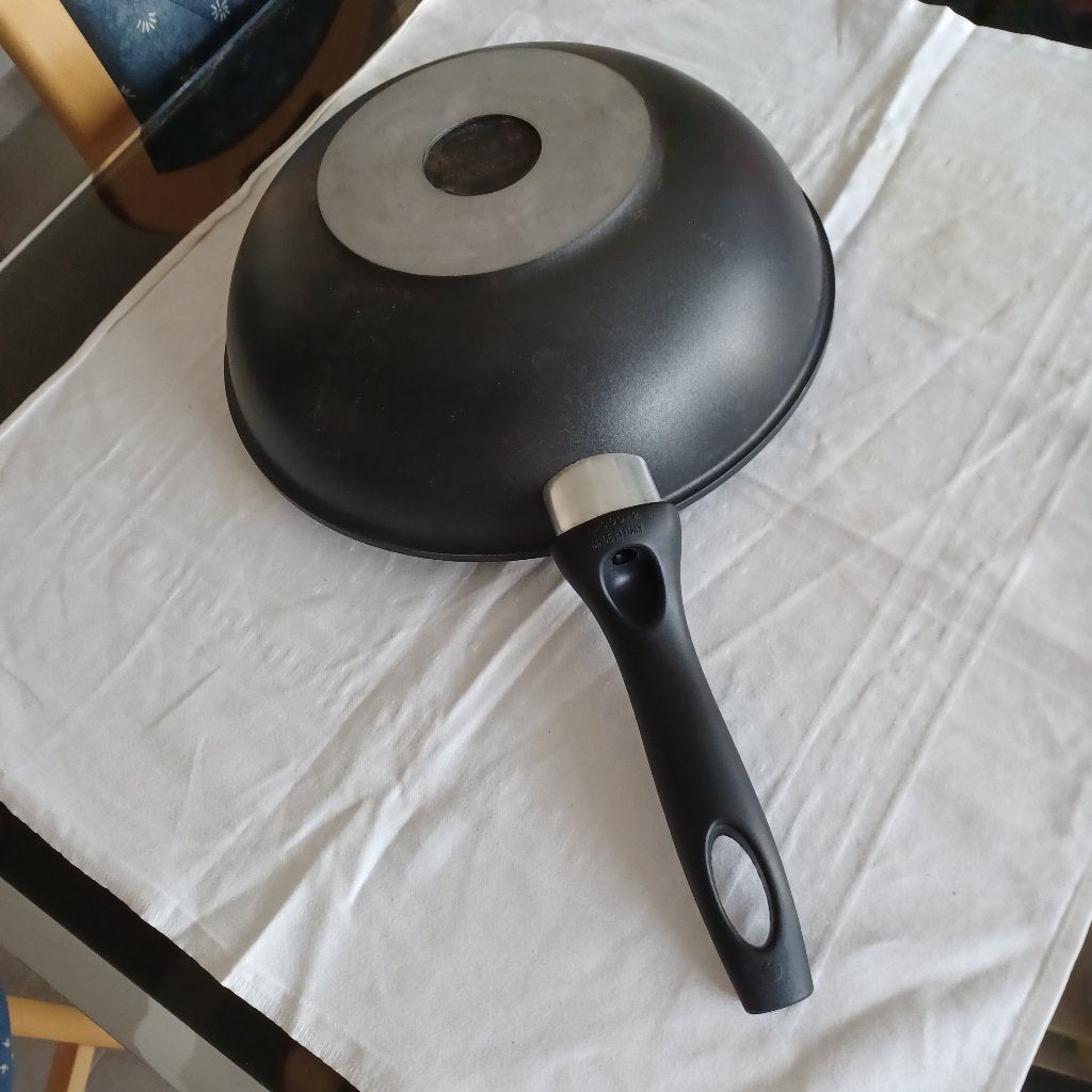 Wok de marque "Nordic" 29 cm, Huis en Inrichting, Keuken | Potten en Pannen, Ophalen of Verzenden, Zo goed als nieuw, Wok, Antiaanbaklaag