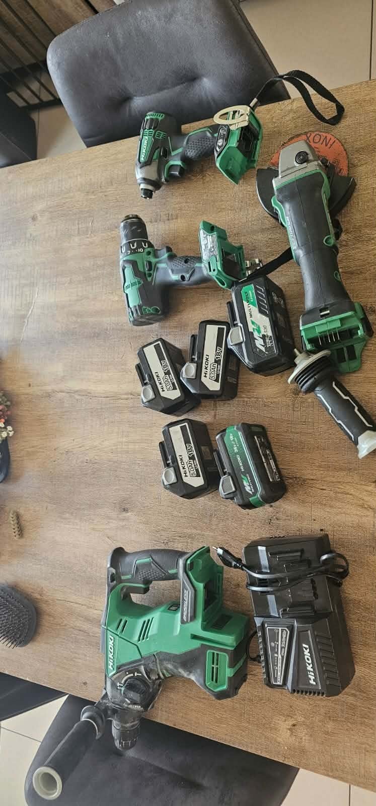 Complete Hikoki set, Doe-het-zelf en Bouw, Ophalen, Zo goed als nieuw, Accuboormachine