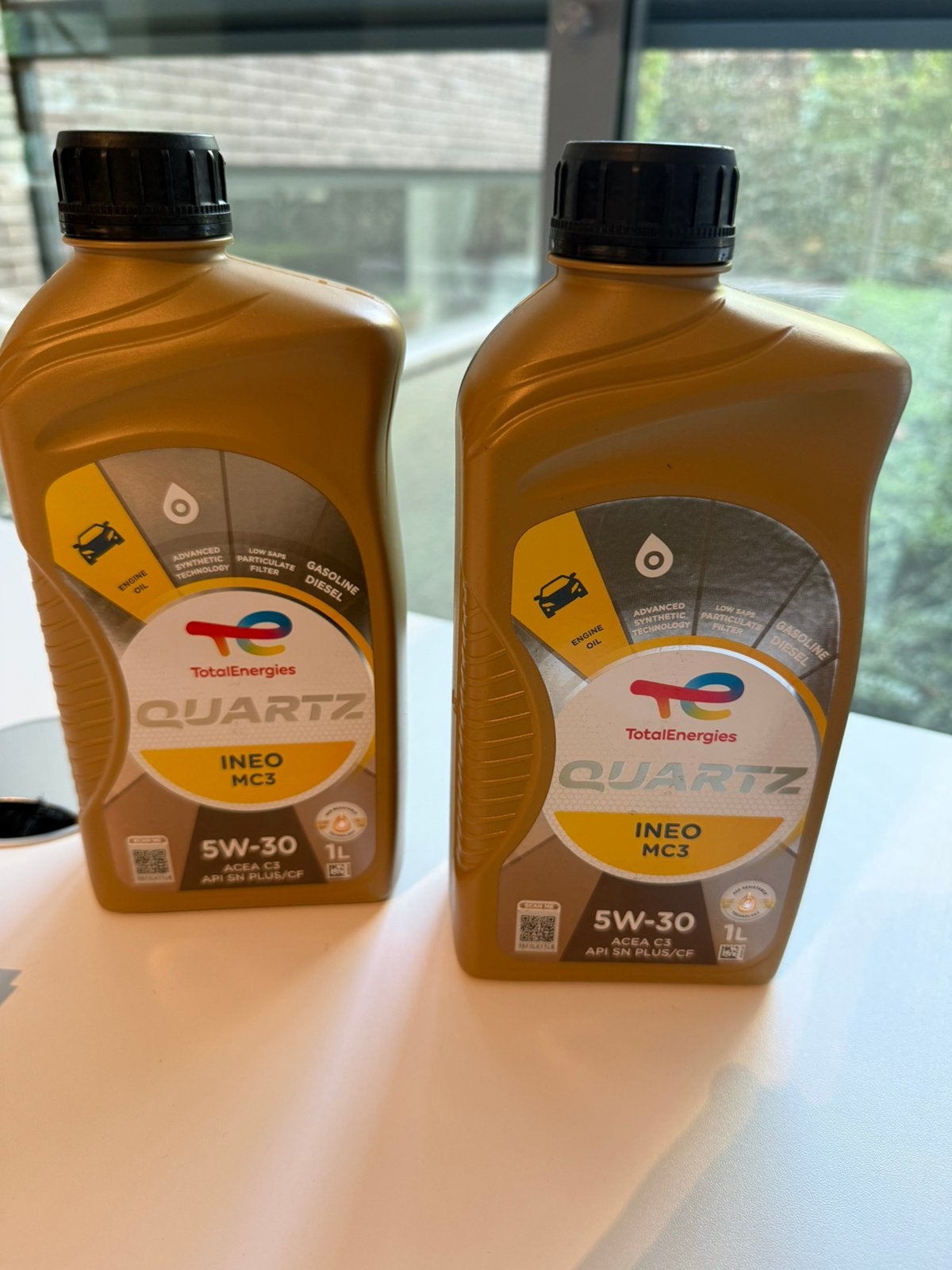 Total energies Quartz motorolie 5w-30 2*1 l, Enlèvement ou Envoi
