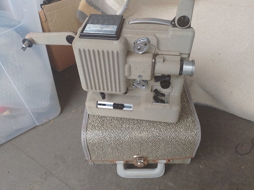 8 mm filmprojector, Verzamelen, Foto-apparatuur en Filmapparatuur, Ophalen of Verzenden, 1940 tot 1960, Projector