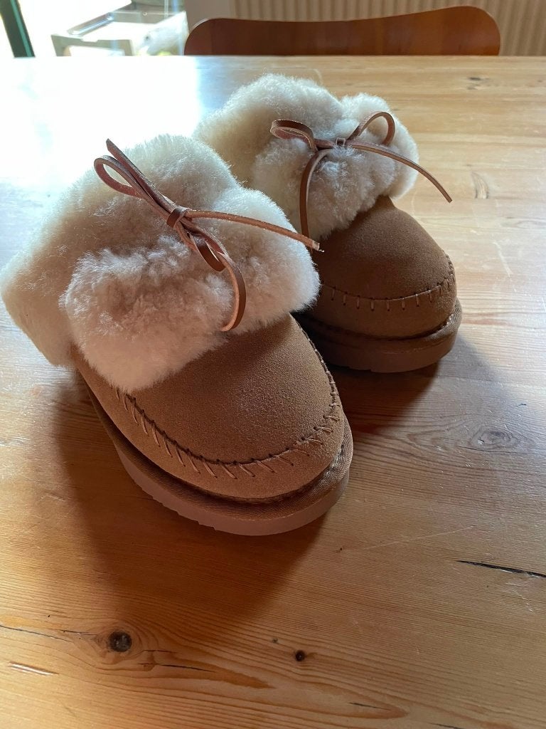 Pantoffels Sheepskin, Vêtements | Femmes, Chaussures, Enlèvement ou Envoi, Comme neuf, Pantoufles