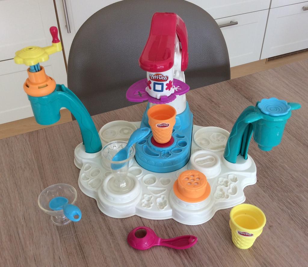 Play Doh ijssalon, Enlèvement, Comme neuf