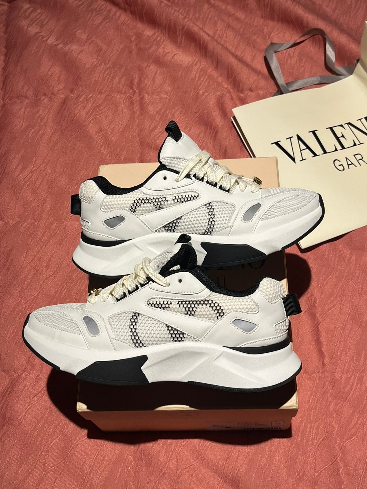 Valentino Garavani Demivee sneakers  🆕, Ophalen, Wit, Nieuw, Sneakers
