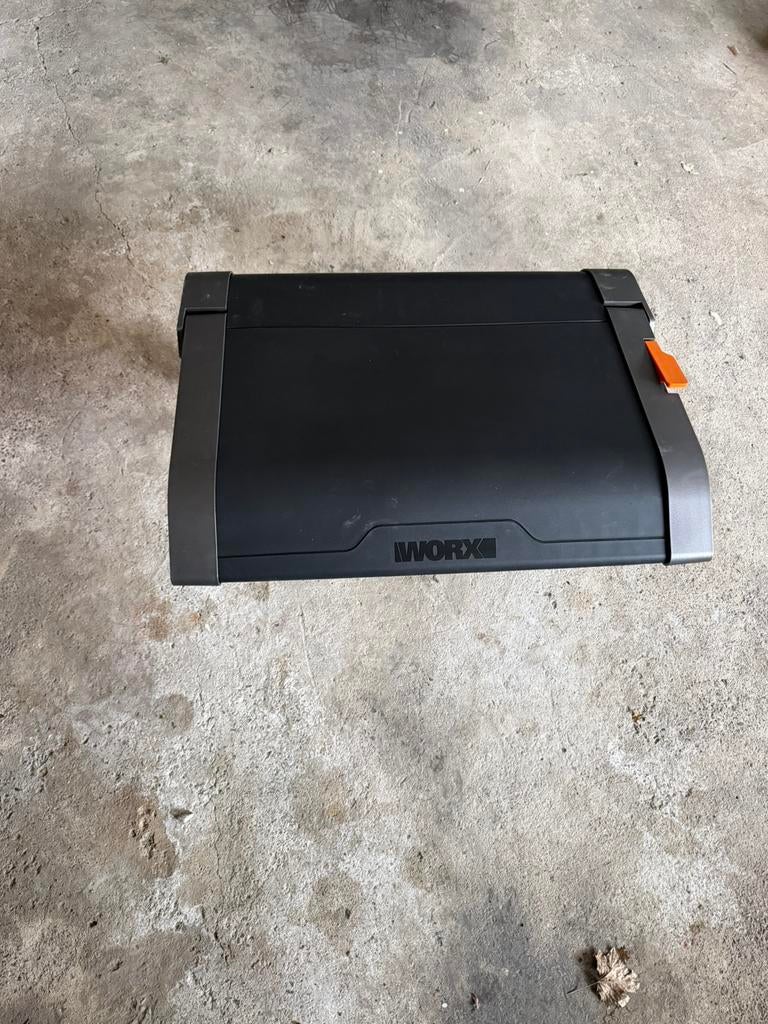 WORX WA0810 Garage pour Landroid avec couvercle rabattable., Jardin & Terrasse, Enlèvement, Comme neuf