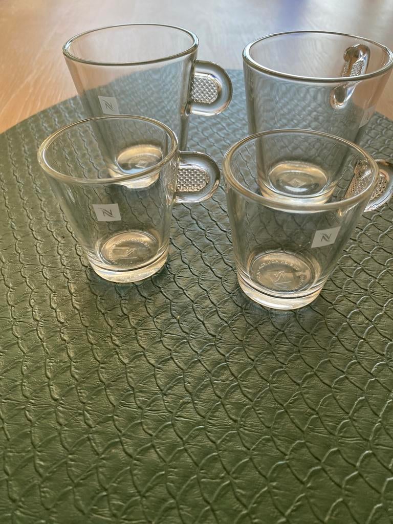 Nespresso tassen klein en groot, Verzamelen, Ophalen, Zo goed als nieuw