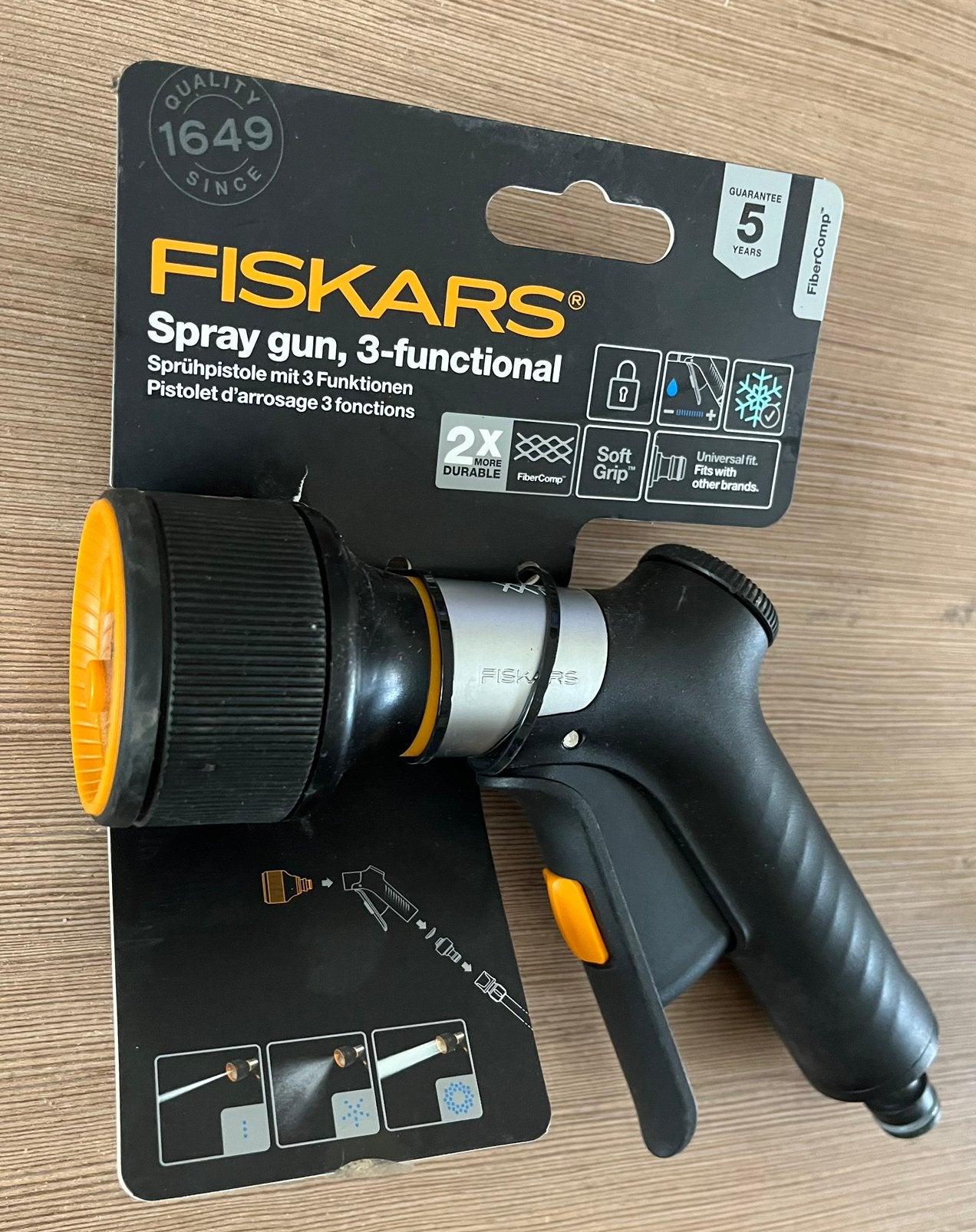 Fiskars 3in1 handsproeier, Tuin en Terras, Ophalen of Verzenden, Zo goed als nieuw, Handsproeier