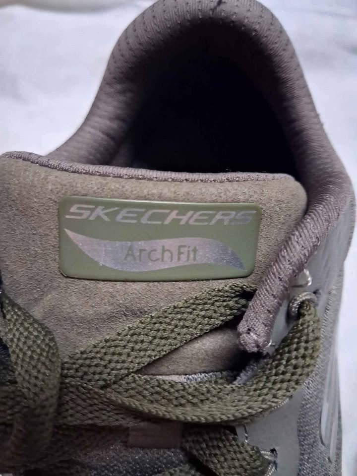 nieuwe skechers archfit wide, Vêtements | Femmes, Neuf, Skechers, Enlèvement ou Envoi, Sneakers et Baskets
