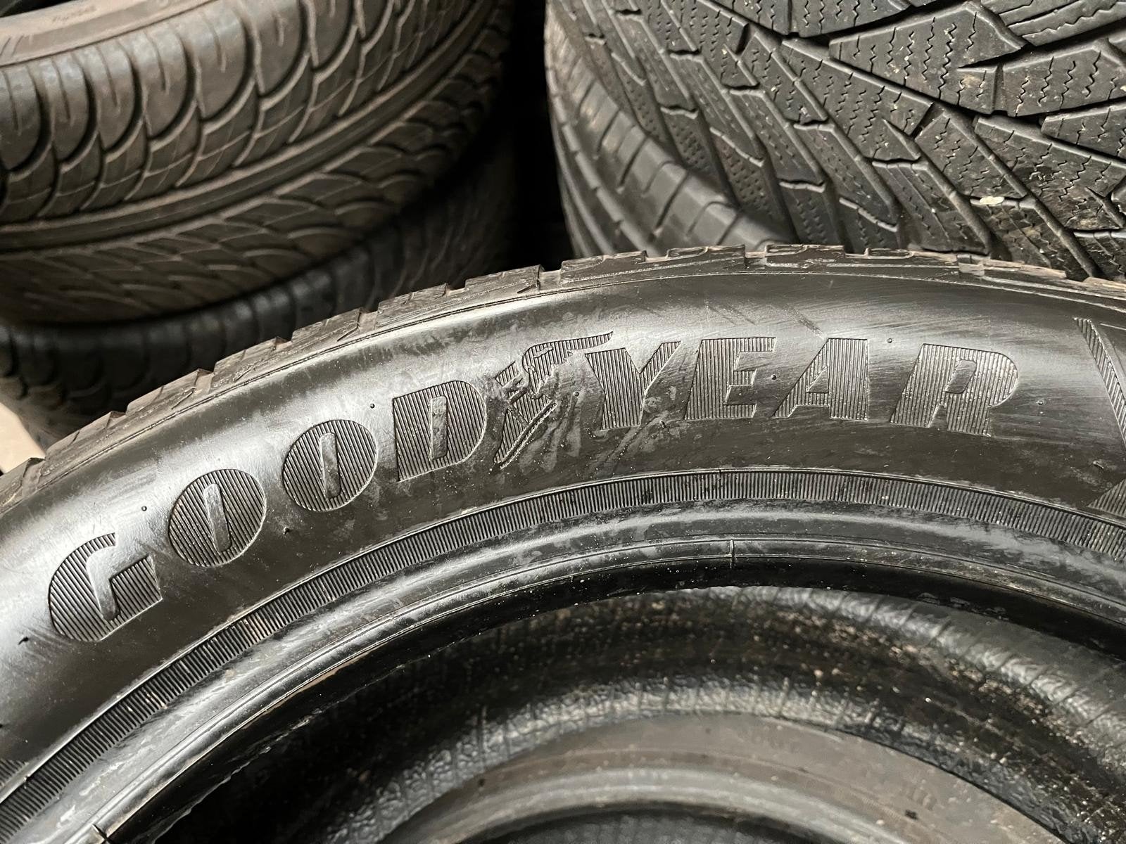 24545r17 245 45 r17 245/45/17 Goodyear Hiver avec montage, Enlèvement ou Envoi