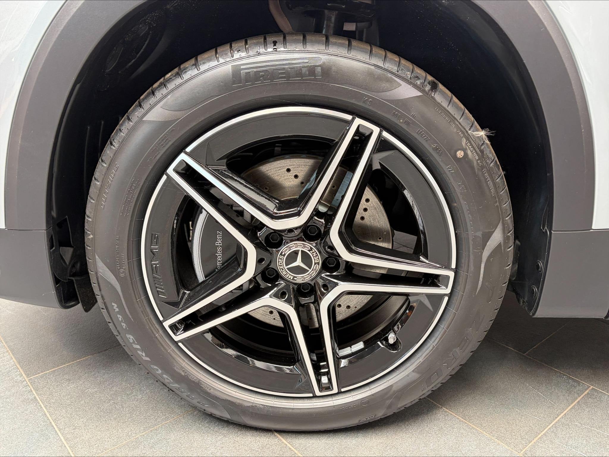 Mercedes-Benz GLB GLB 180 Star Edition Nieuwe wagen Dos 8271, Auto's, Stof, Zwart, 136 pk, Bedrijf
