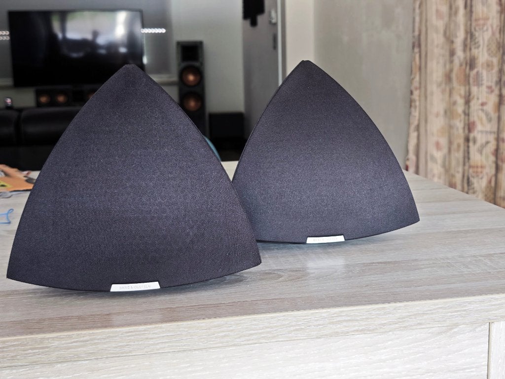 Bang & Olufsen BeoLab 4 – Set van 2 passieve luidsprekers, Ophalen of Verzenden, Zo goed als nieuw, Bang & Olufsen, Minder dan 60 watt