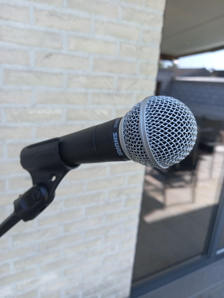 Shure SM58 microfoon, Ophalen, Zo goed als nieuw, Zangmicrofoon