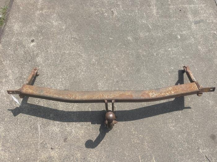 Trekhaak van een Volkswagen Caddy, Gebruikt, -, Volkswagen, -