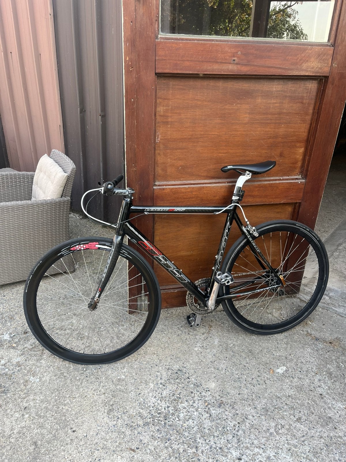 Racefiets in fixie-stijl met versnellingen Look carbon frame, Fietsen en Brommers, Fietsen | Racefietsen, Ophalen, Zo goed als nieuw