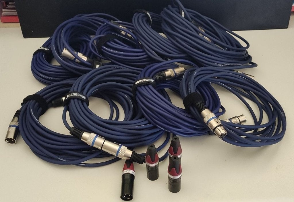 DMX Kabels 8 stuks aan 10m. 1 stuk aan 5m. en 4 terminals, Muziek en Instrumenten, Licht en Laser, Ophalen, Nieuw, Licht
