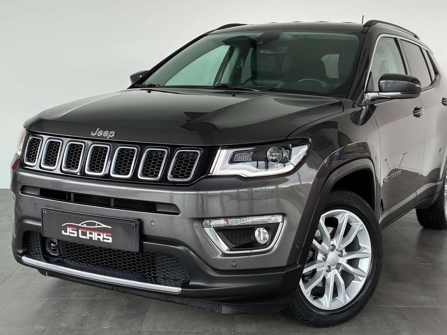 Jeep Compass 1.3Turbo DCT-GPS-CARPLAY-CAMERA-JANTES18-ATTELA, Auto's, Automaat, Gebruikt, 4 cilinders, https://public.car-pass.be/vhr/2257acc0-a1d7-4b70-b1d4-e616188661f3