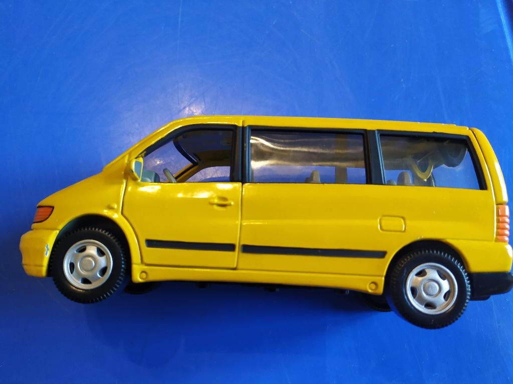 mercedes benz vito schaalmodel 15cm, Enlèvement ou Envoi