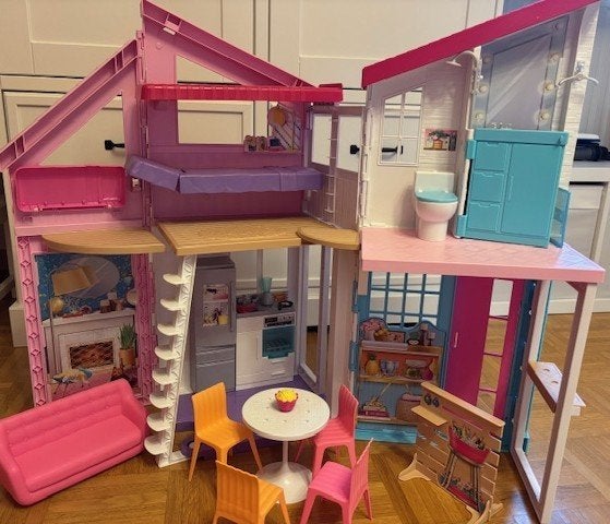 Barbie Malibu huis, Kinderen en Baby's, Speelgoed | Poppenhuizen, Ophalen, Zo goed als nieuw, Poppenhuis