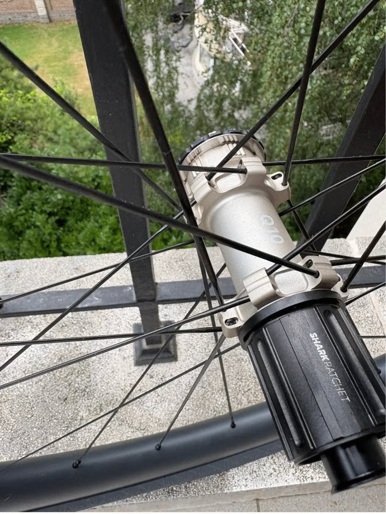 Roues carbone Oquo Road Performance RP50LTD - 50mm -Tubeless, Vélos & Vélomoteurs, Neuf, Gravelbike, Enlèvement, Orbea