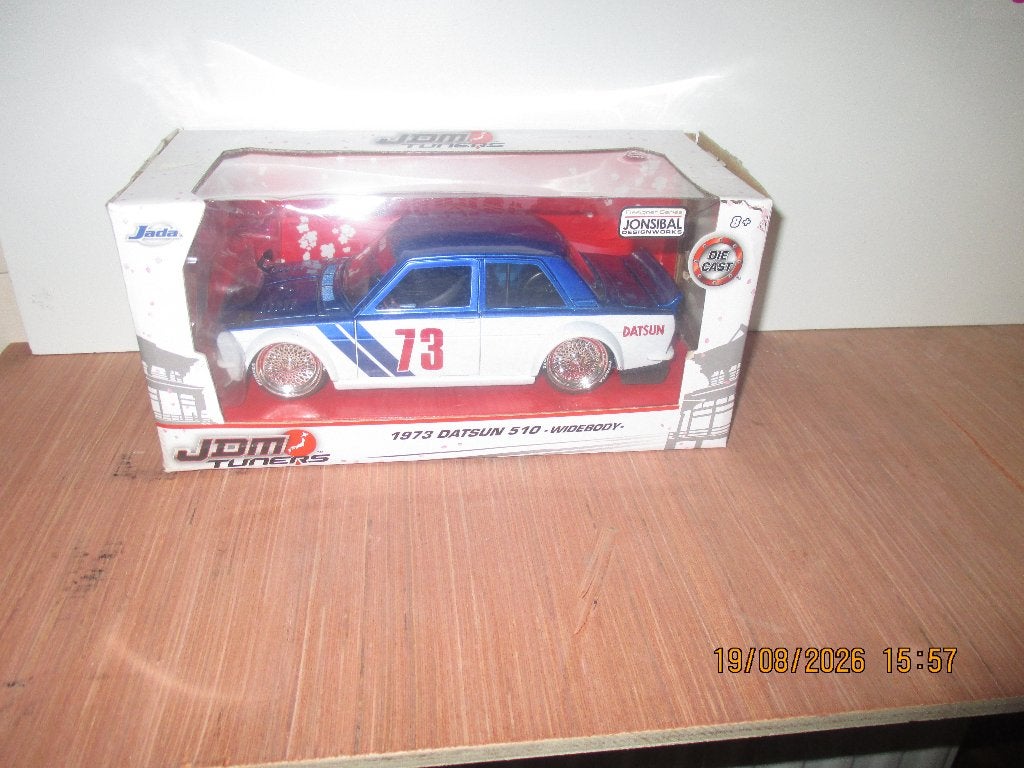 datsun 510  wideboy  1973, Hobby & Loisirs créatifs, Voitures miniatures | 1:24, Enlèvement, Utilisé, Jada