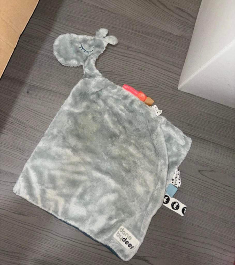 Done by beet knuffeldoekje, Kinderen en Baby's, Ophalen, Zo goed als nieuw