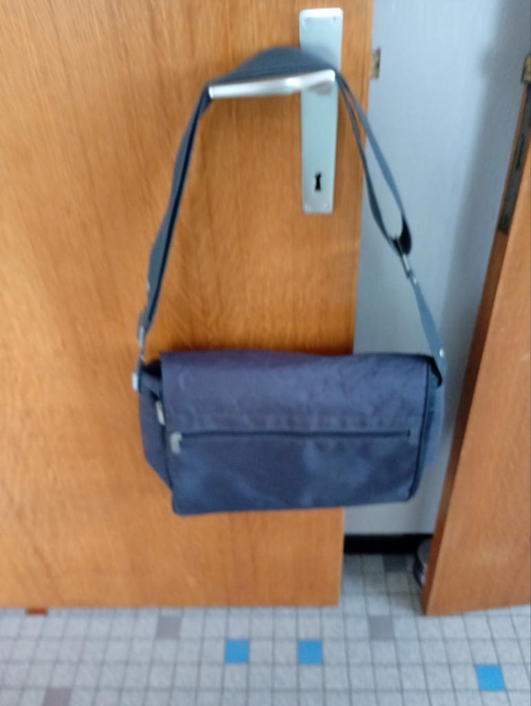 Laptoptas nieuw, Grijs, 17 inch of meer, Nieuw, Schoudertas