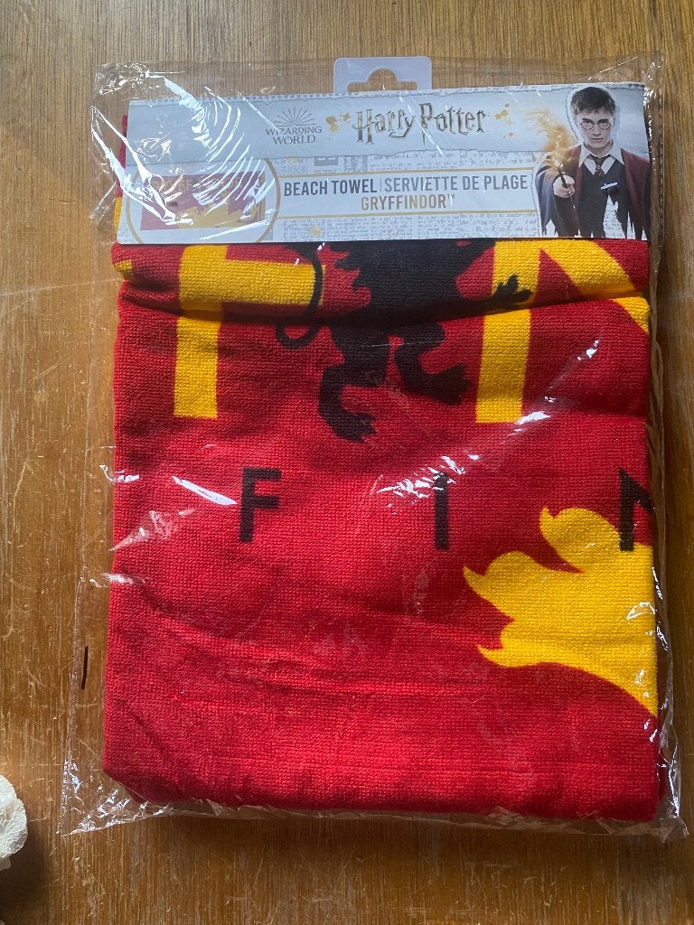 Serviette de plage Harry Potter - Gryffondor, Collections, Harry Potter, Enlèvement ou Envoi, Neuf, Autres types