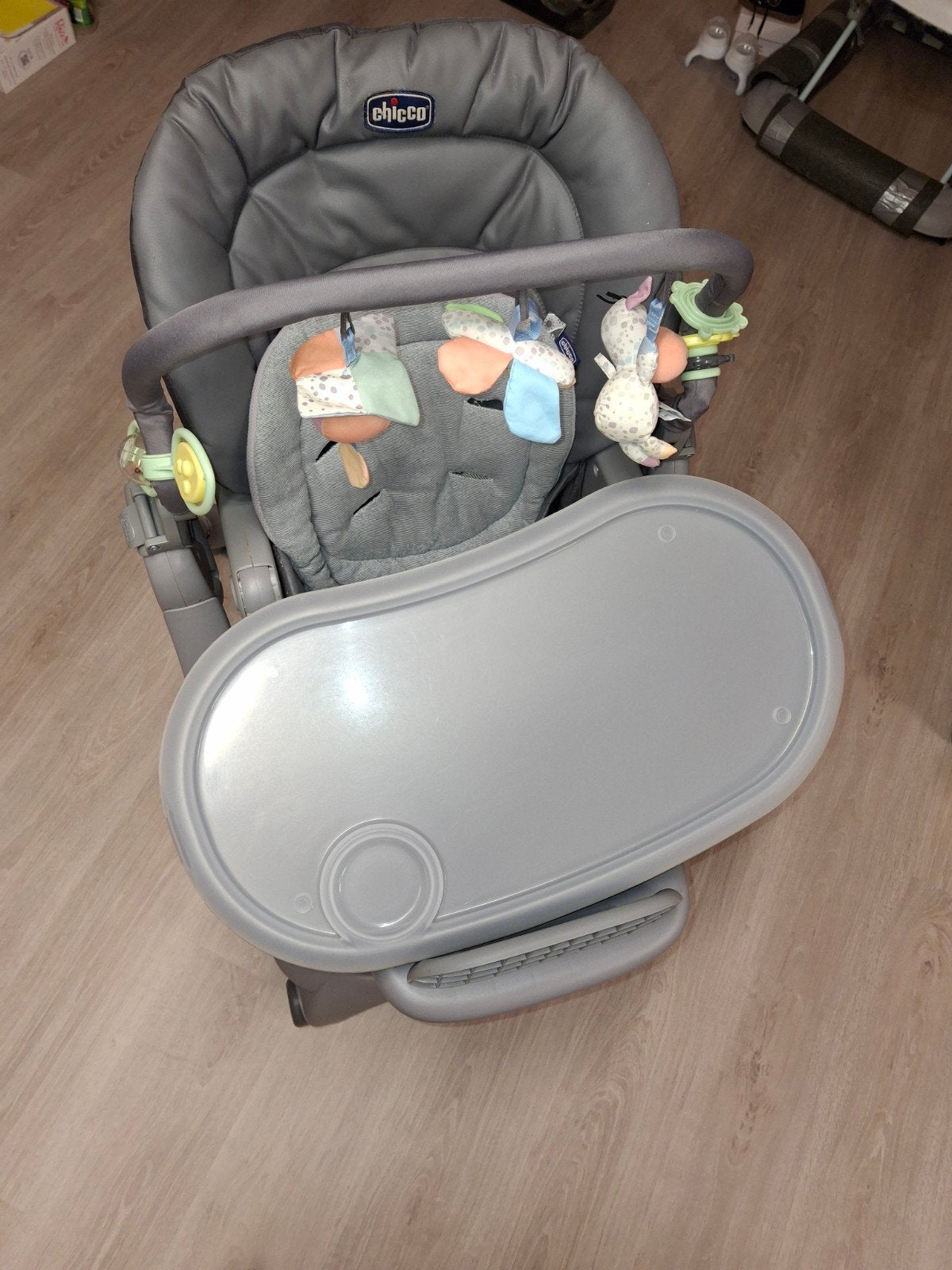 Degelijke eetstoel  babby, Ophalen