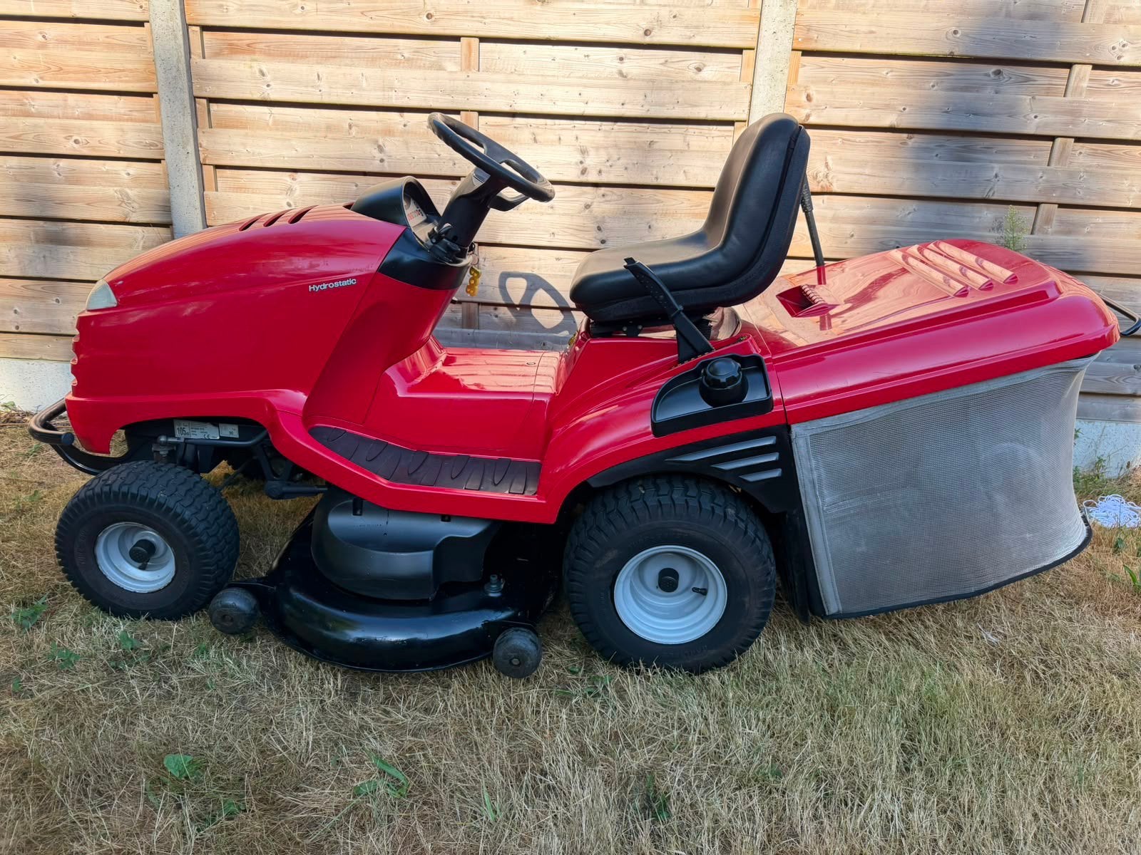 Zitmaaier honda 2620 hydrostaat, Enlèvement, Utilisé
