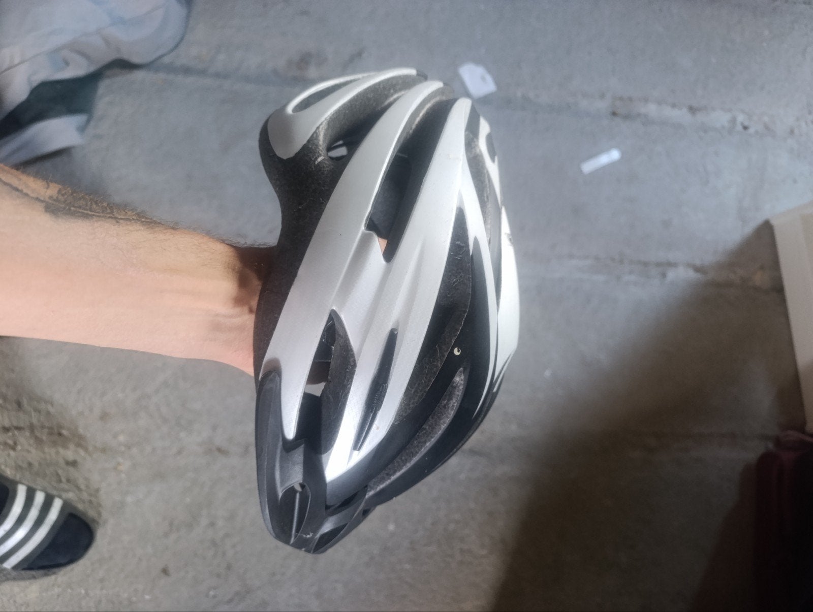 Fiets helm, Fietsen en Brommers, Ophalen, L