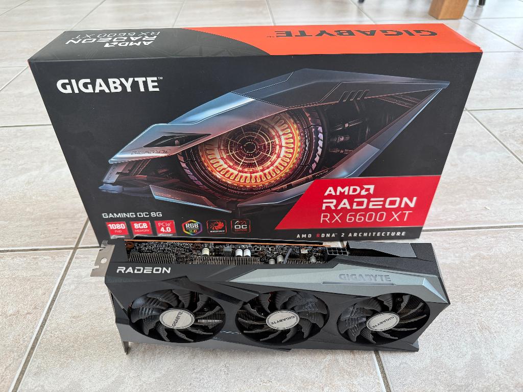 Gigabyte RX 6600 XT GAMING OC PRO 8GB Radeon AMD, Gebruikt, AMD, GDDR6, PCI-Express 4