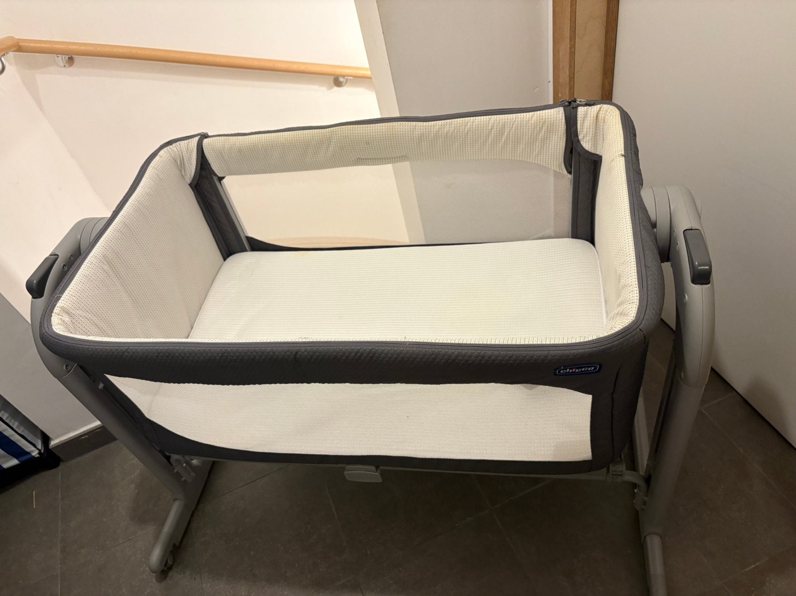 Chicco Close to You Bijzetbedje (Co-sleeper), Enlèvement, Comme neuf