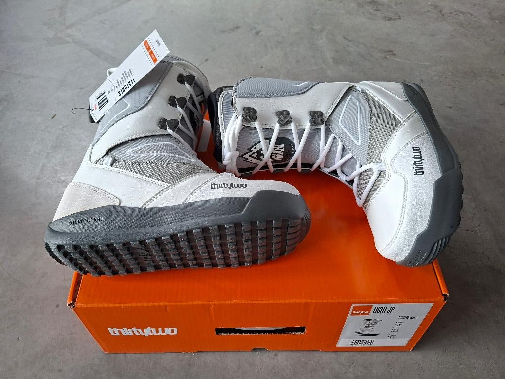Snowboard boots Thirtytwo maat 41 - light JP NIEUW, Enlèvement, Neuf, Bottes de neige