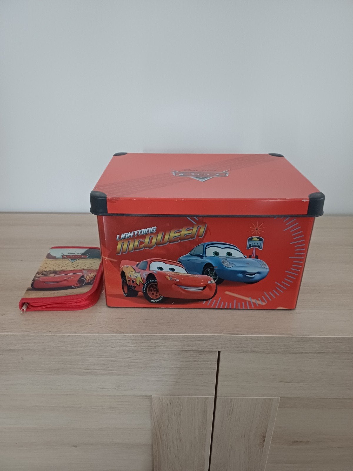 Cars opbergbox en pennenzak, Ophalen
