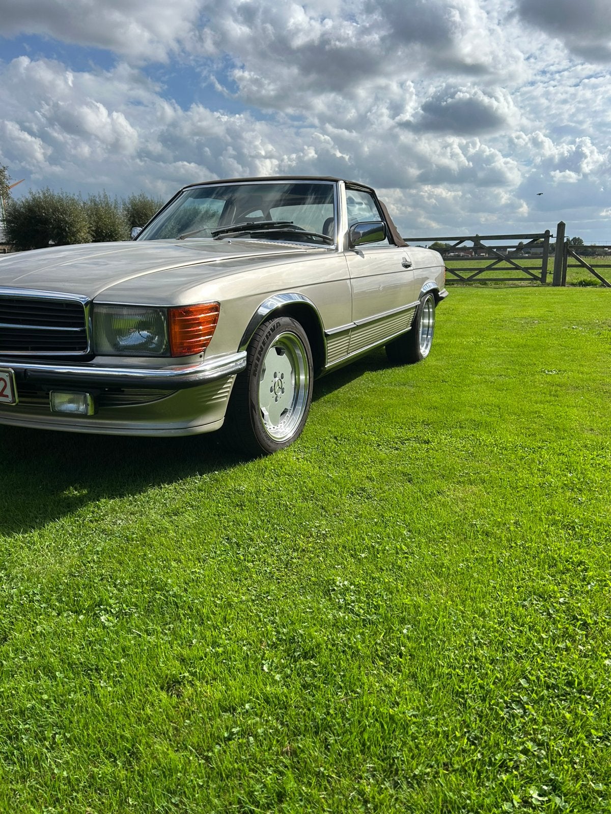 Mercedes 280sl, foto 2