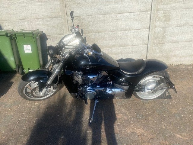 Suzuki Intruder 1800, Motoren, 2 cilinders, Gebruikt, Particulier, Handgeschakeld