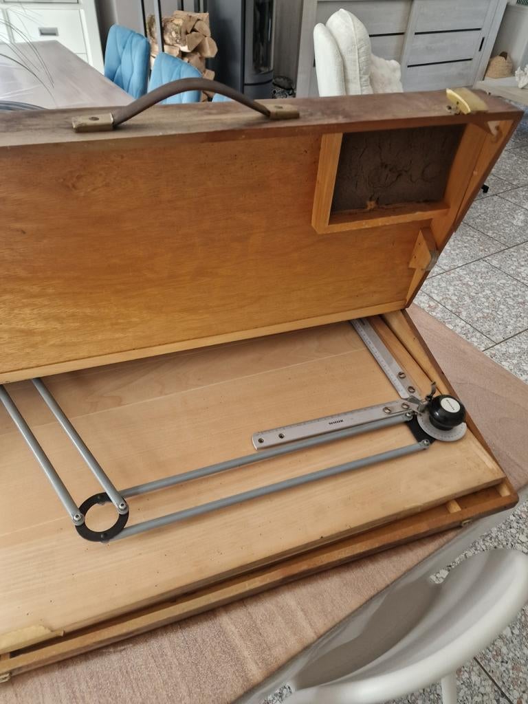 Oude draagbare tekentafel, Doe-het-zelf en Bouw, Ophalen