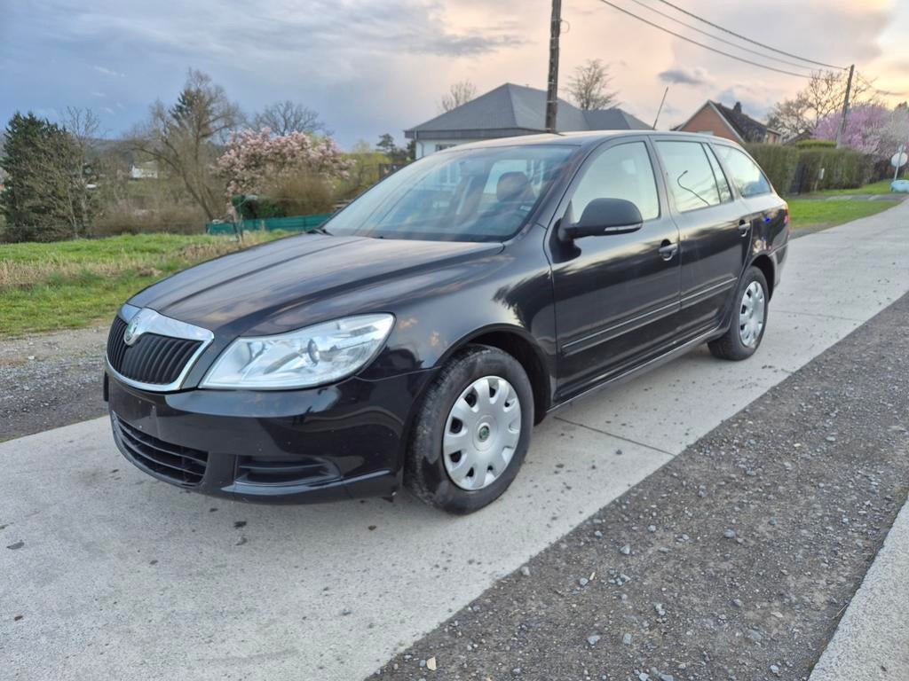 Skoda Octavia break 1.6Tdi " Très Propre" Airco, Auto's, Euro 5, Zwart, 1600 cc, Zwart