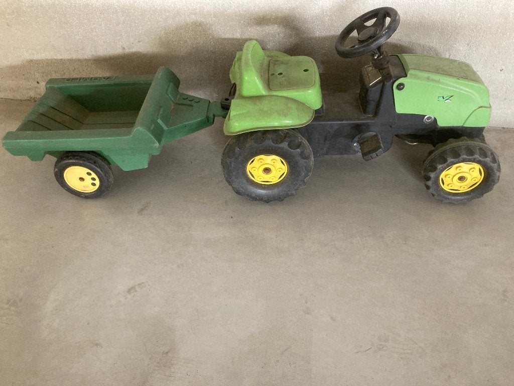groene tractor met aanhanger Farmer., Ophalen, Gebruikt