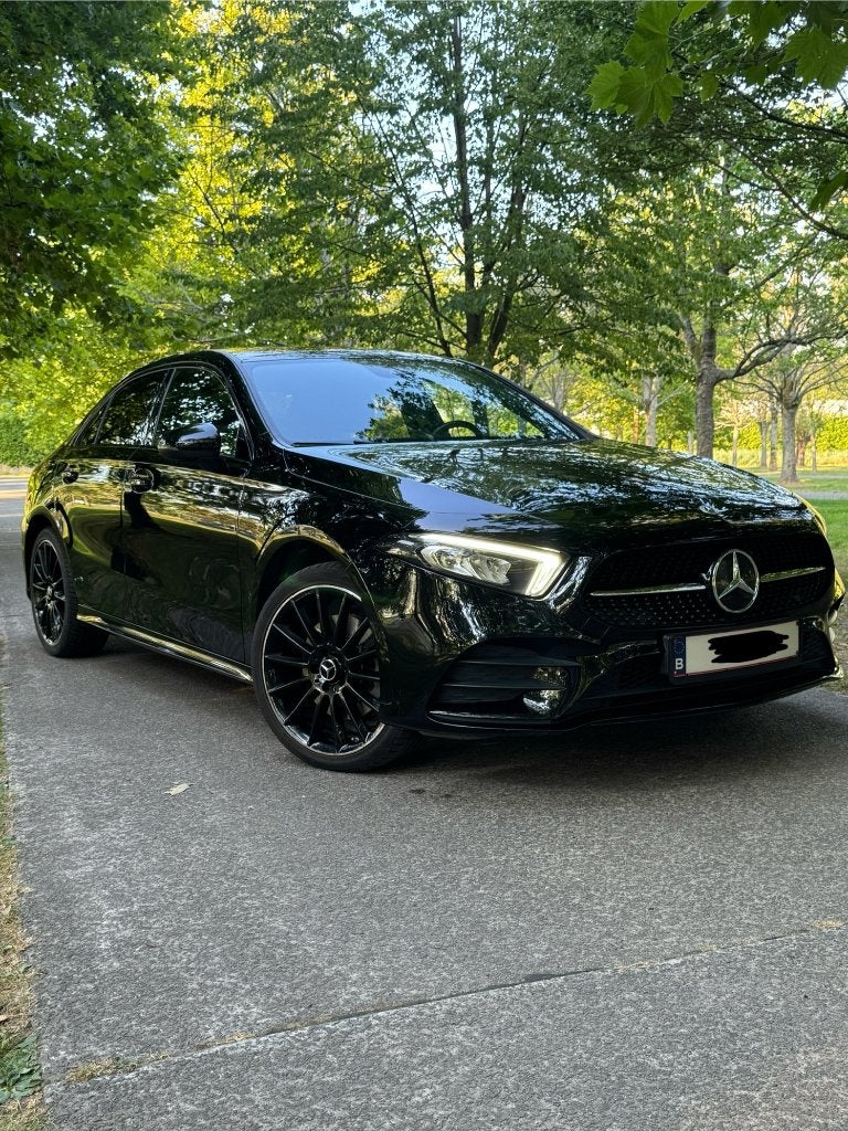 Mercedes A250e amg-line, Auto's, Dealer onderhouden, Zwart, Parkeersensor, 5 deurs