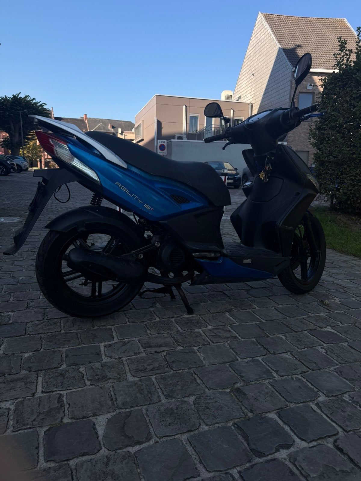 Kymco agility 16+ 2 t 50cc a klasse met papieren rijd niet, Fietsen en Brommers, Ophalen, Tweetakt, Gebruikt, Klasse A (25 km/u)